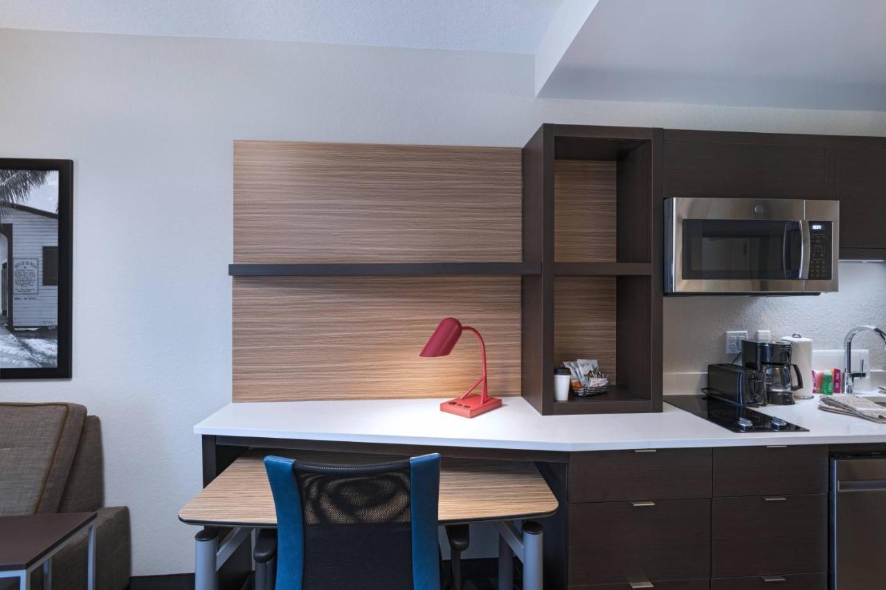 Towneplace Suites By Marriott Naples Vineyards Exteriör bild