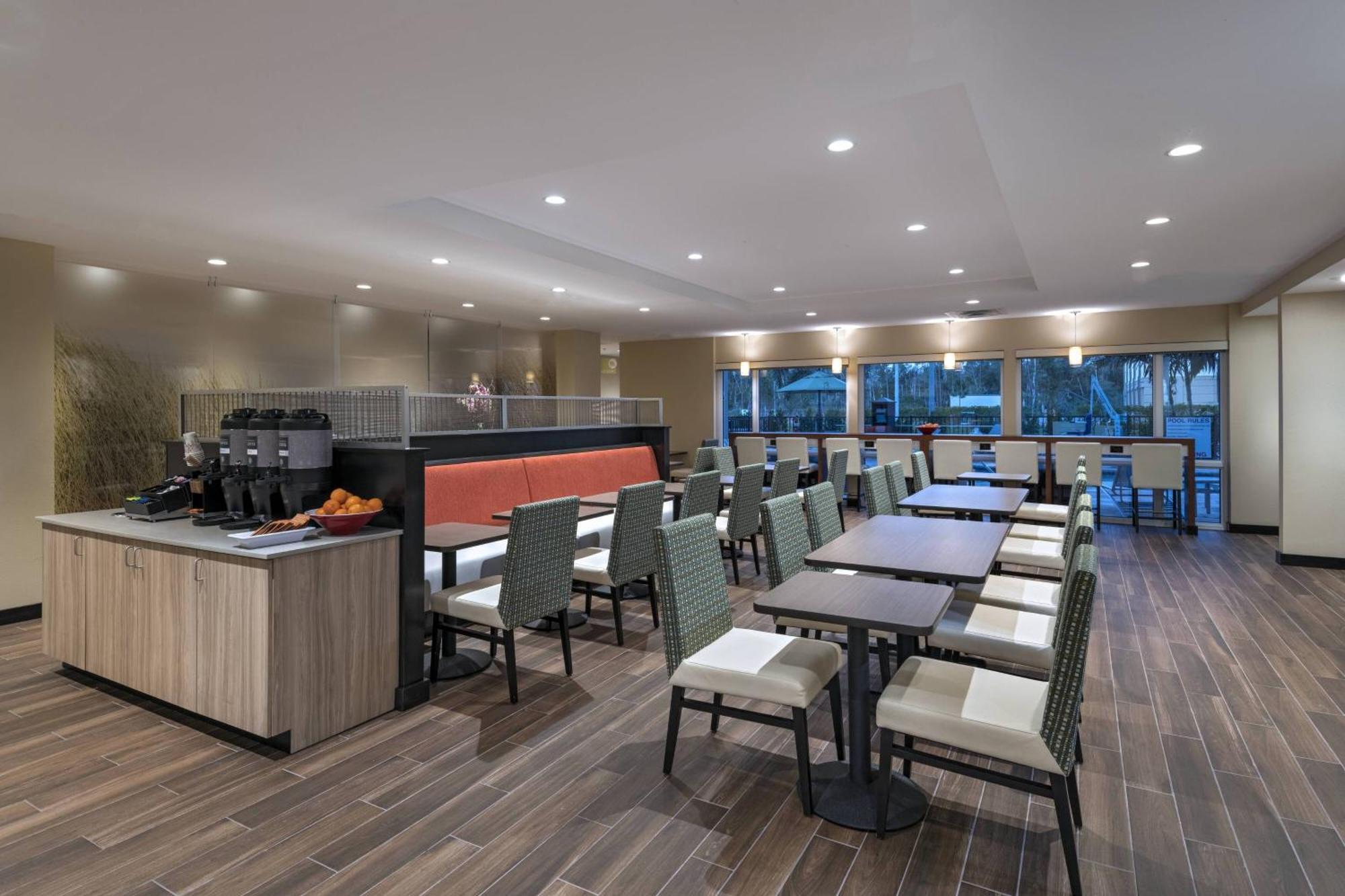 Towneplace Suites By Marriott Naples Vineyards Exteriör bild